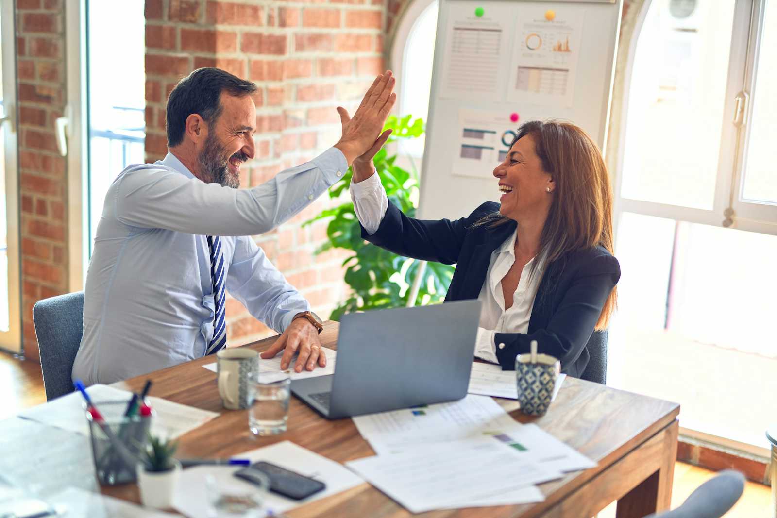 Improving Cross-Department Collaboration: How CRM Development Integrates Sales, Marketing, and Support Teams in Fintech