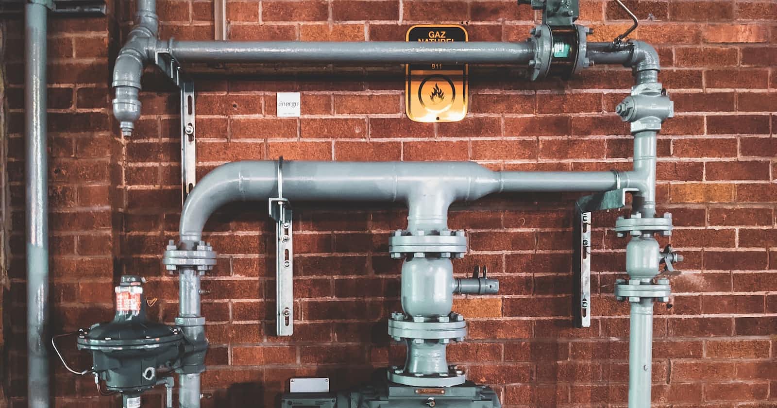 Building Data Pipelines with Apache Airflow: A Complete Guide with Examples