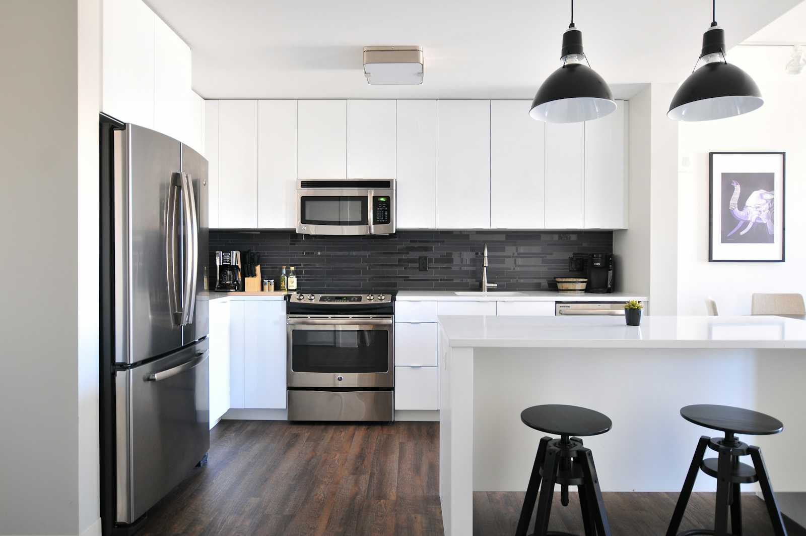 The Secrets of a Home Organizer: Decluttering Hacks You Need to Know