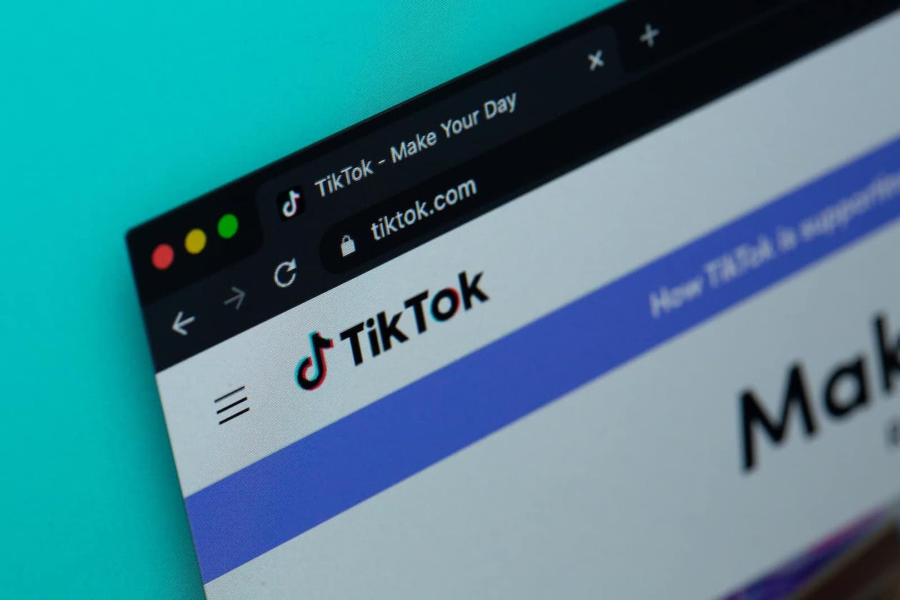 Exploring the Power Play: TikTok Ads vs. Google and Meta (Facebook) Ads