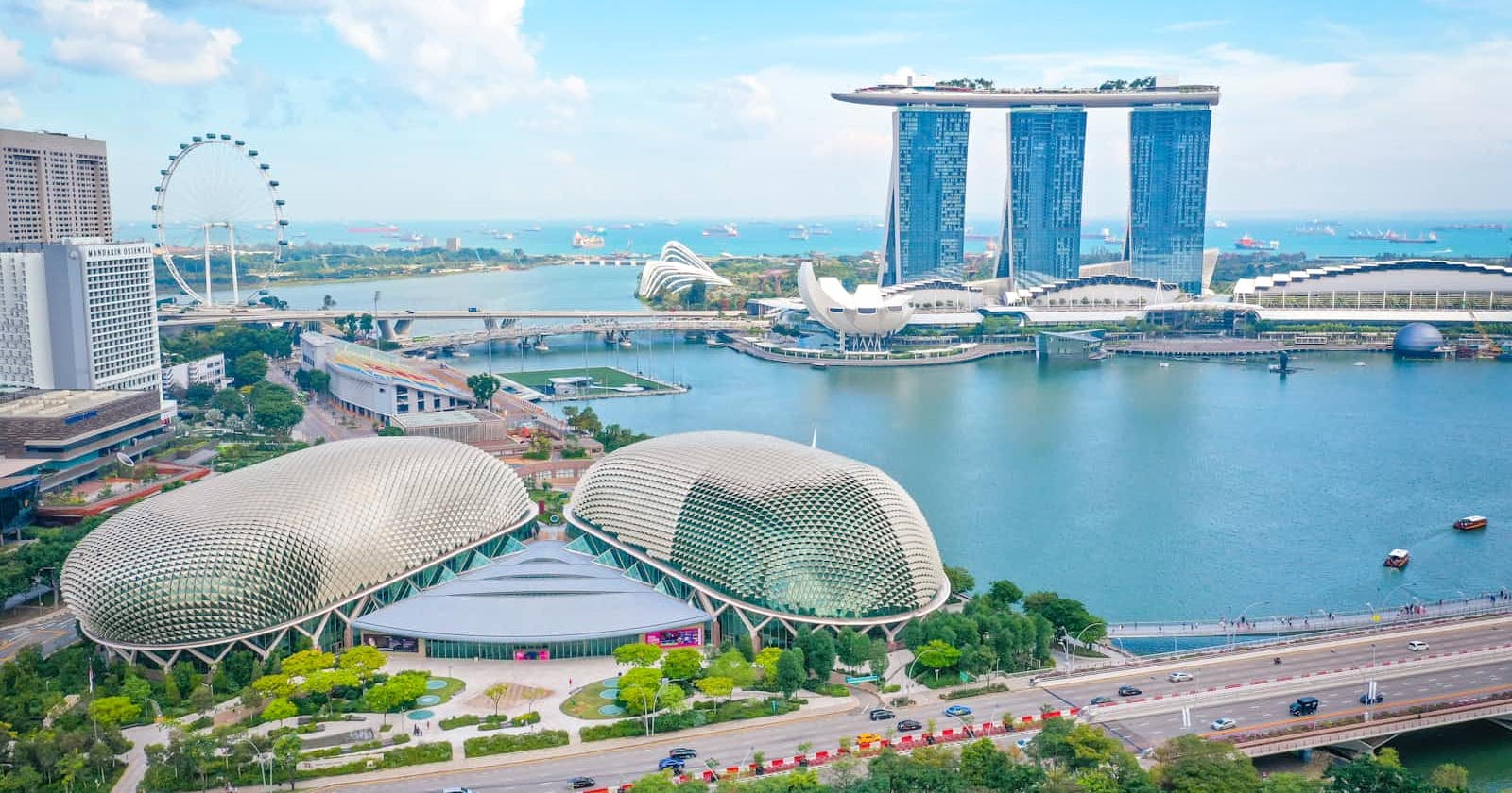 The Entrepreneur's Dilemma: Navigating the Need for Office Space in Singapore
