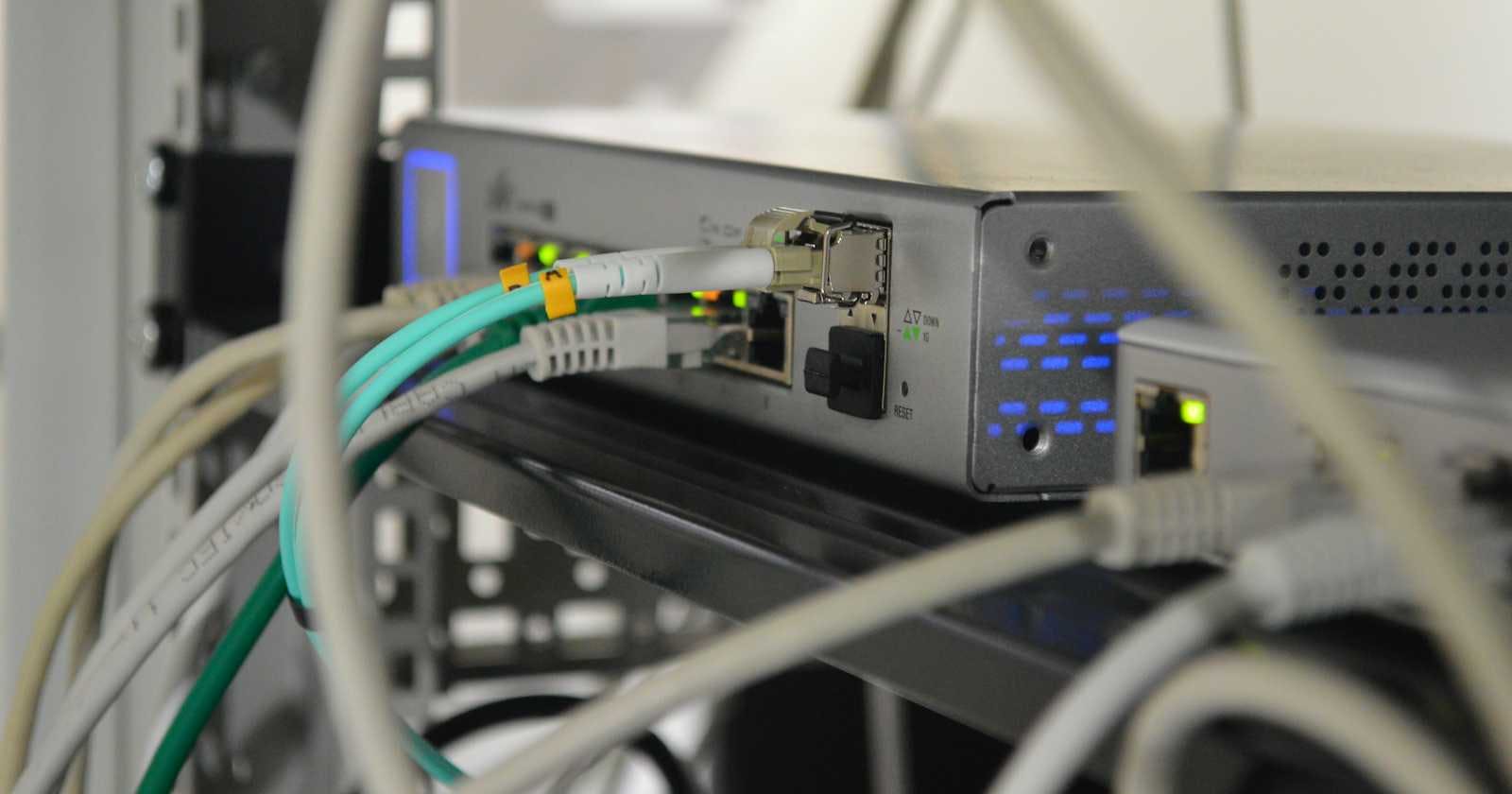 How to configure eBGP on Cisco Routers