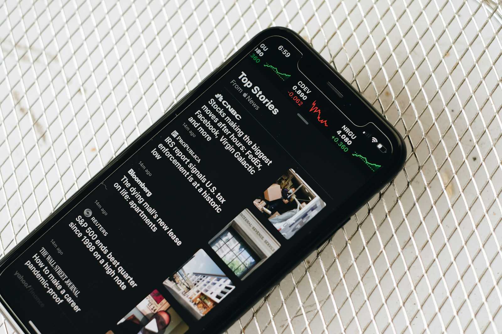 How News Search APIs Are Changing the Way We Consume Information