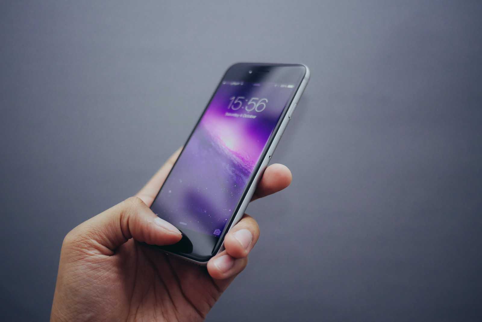 How to choose the Best Display for Your Phone