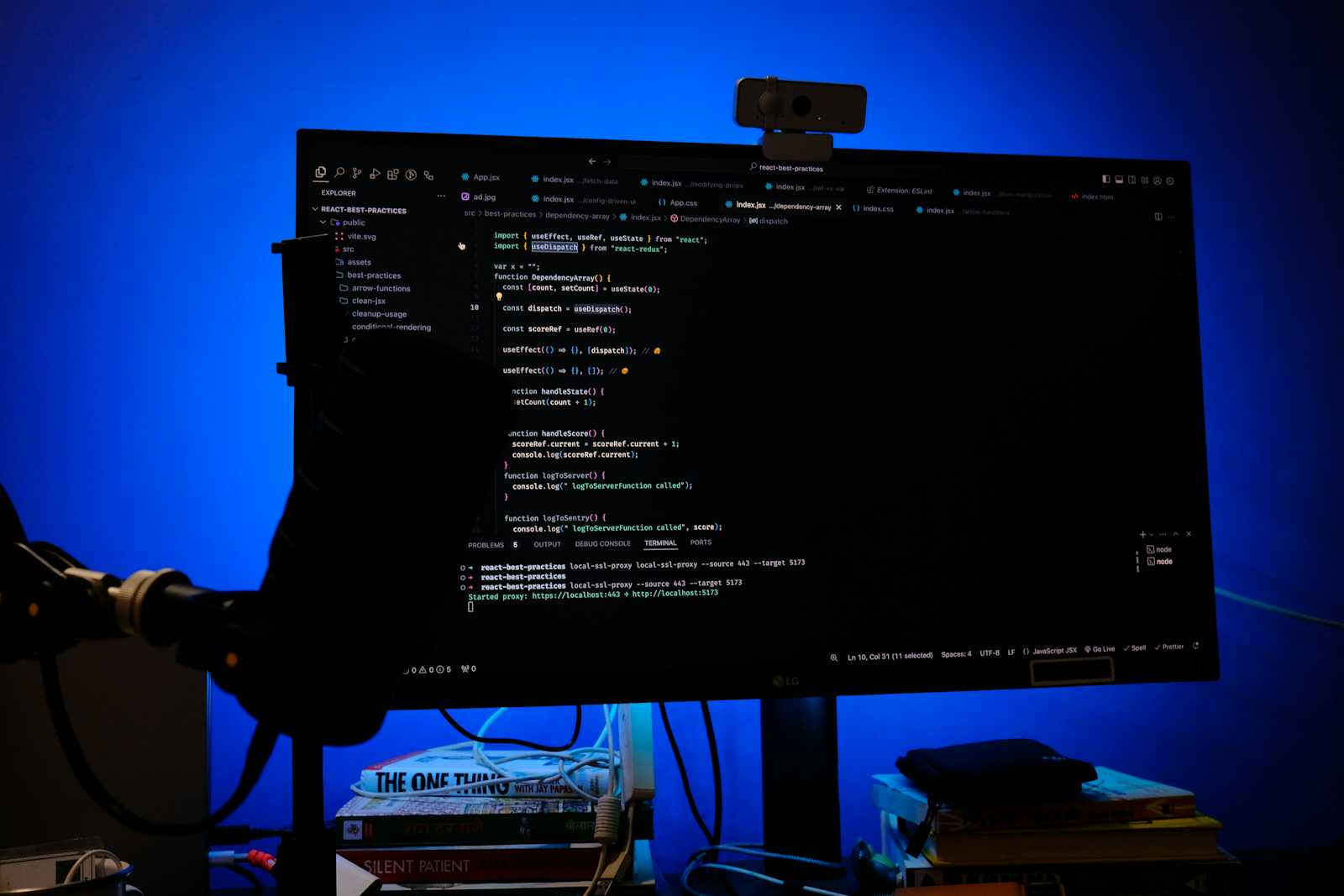 Comparing Cursor and Windsurf: Which AI Code Editor Is Better?