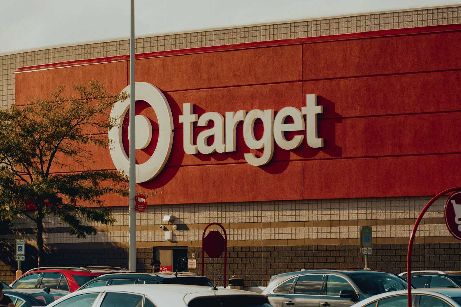 Target Data Breach: A Case Study in Cybersecurity Failures and Lessons Learned