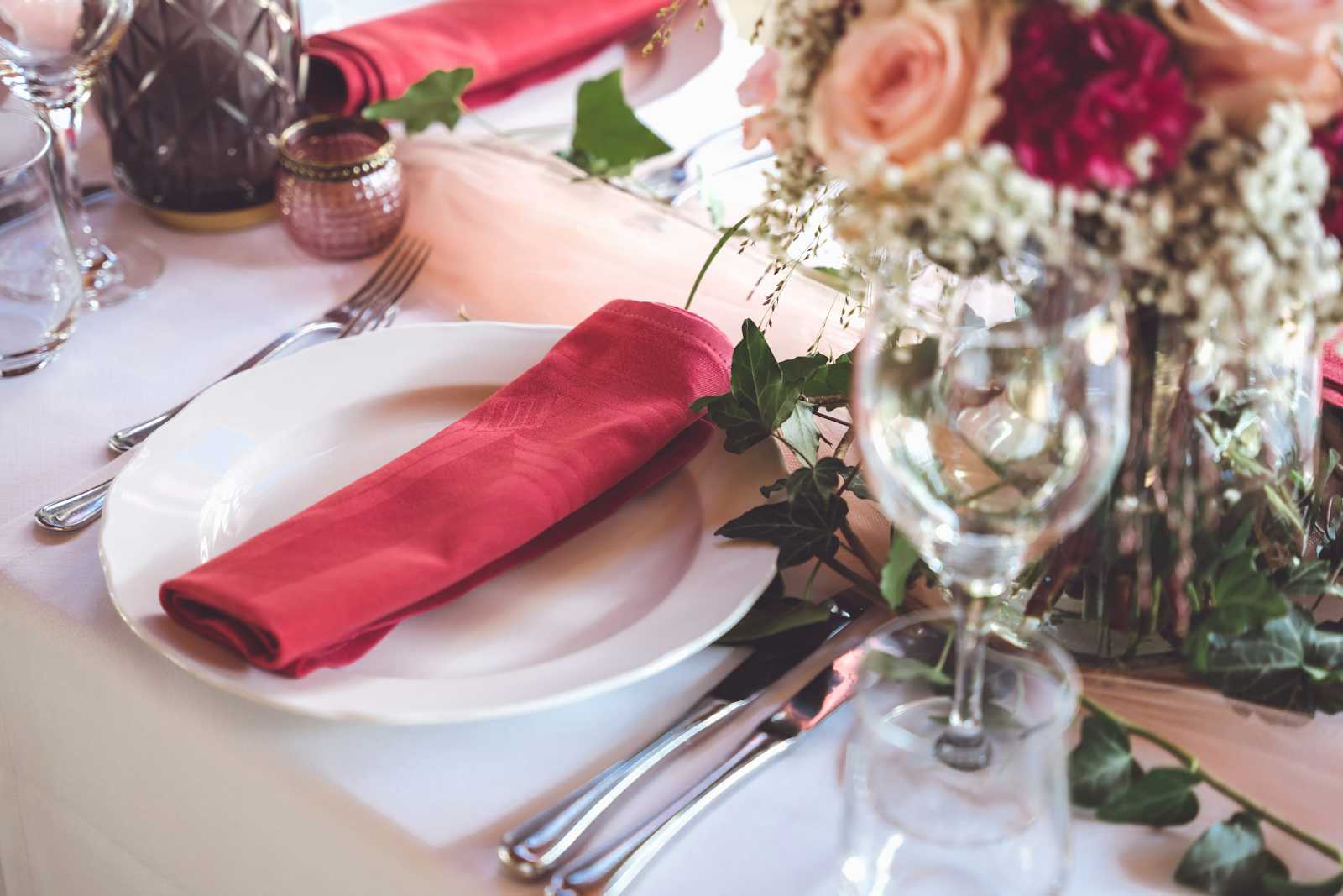 Elevate Your Special Day with Wedding Tableware Rental Toronto