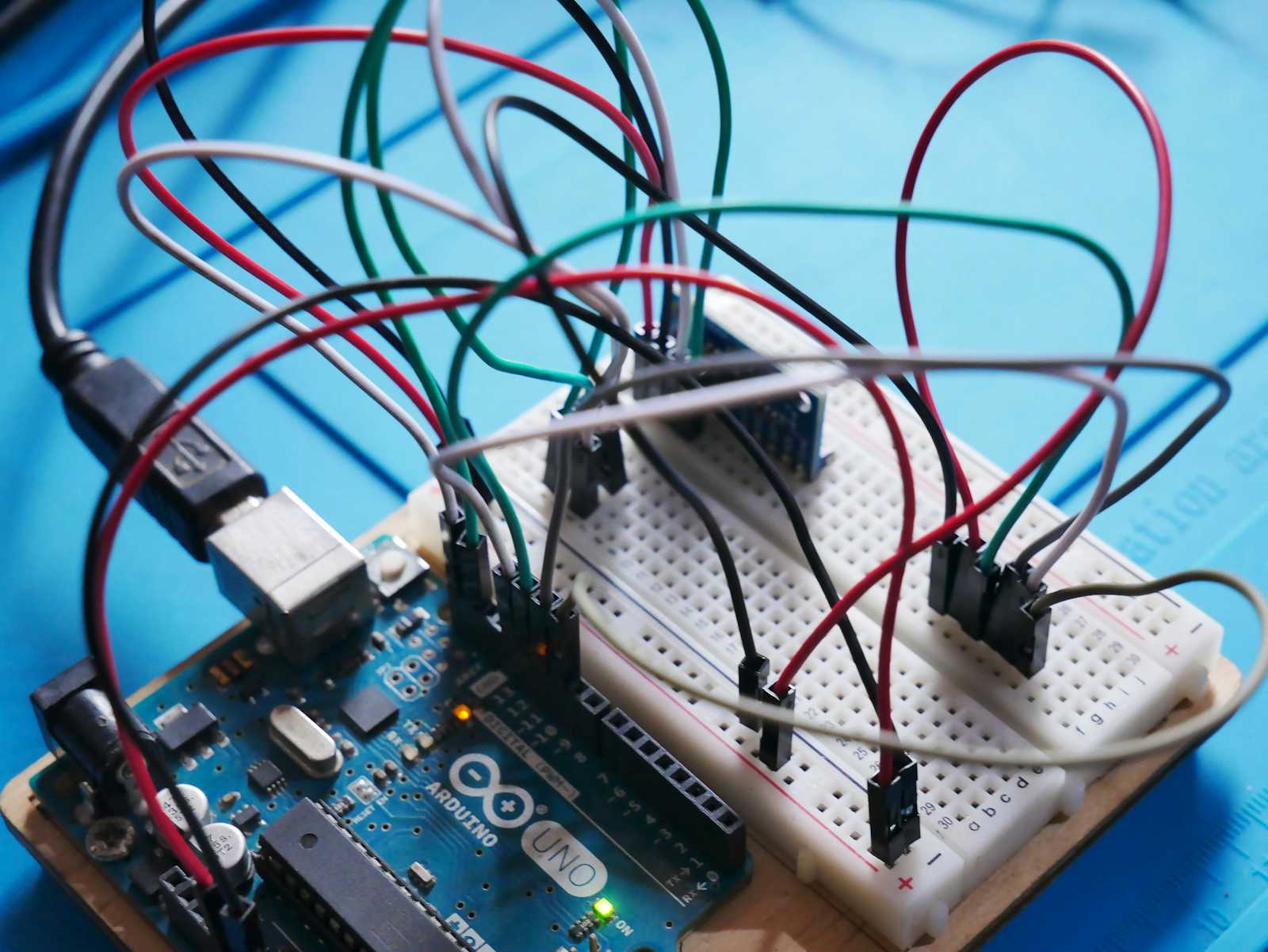 A Simple Guide to Establishing Serial Communication Between A Computer and Arduino with Python