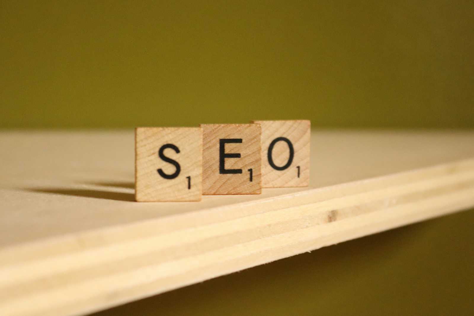 Search Engine Marketing: Combining SEO and paid search efforts for optimal results