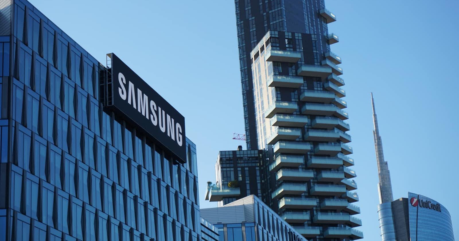 Samsung Group Employees Prepare for Oral Proficiency Tests