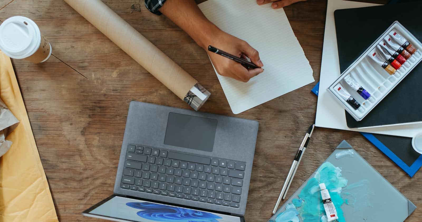 5 Reasons To Choose A Notebook Over A Computer Desktop