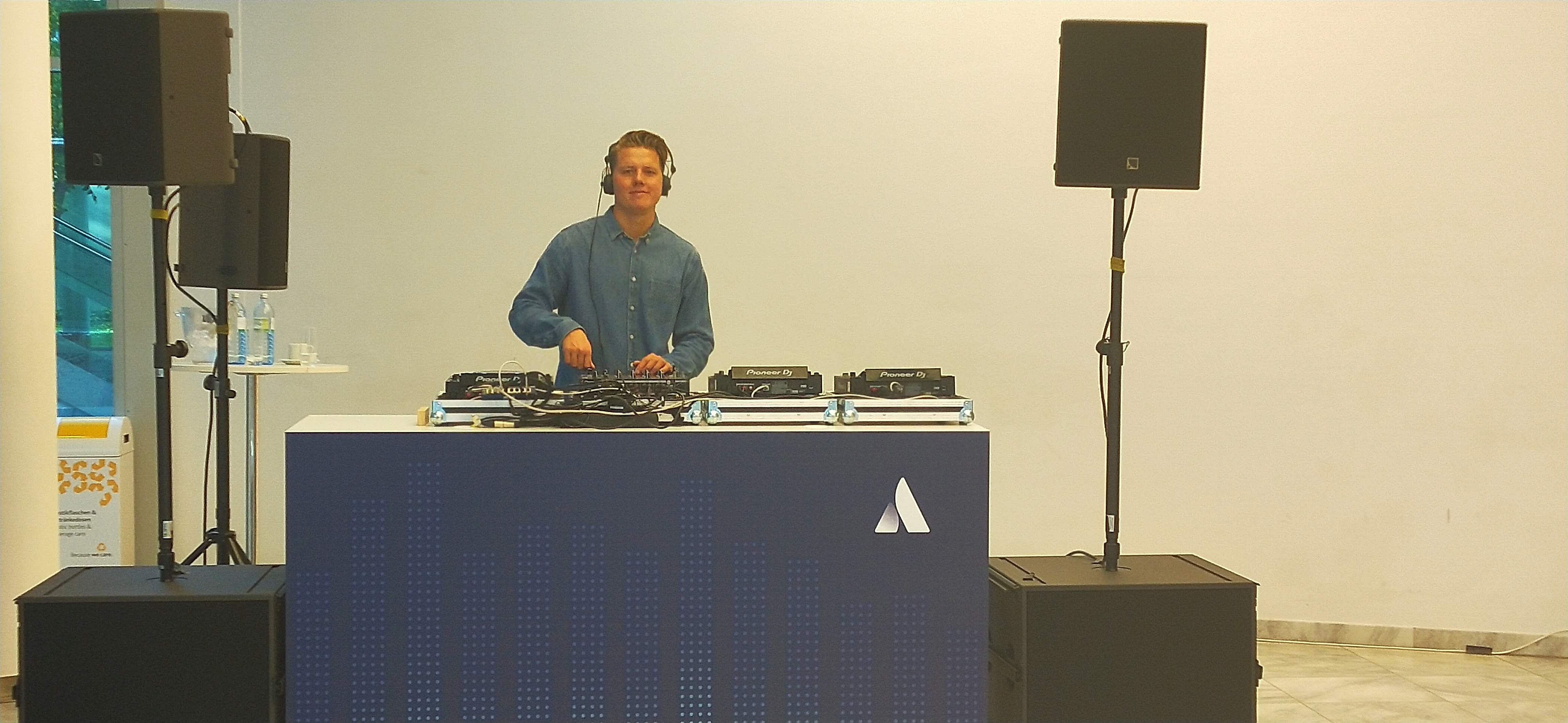 Thanks to the DJ at Atlas Camp 2019, Vienna