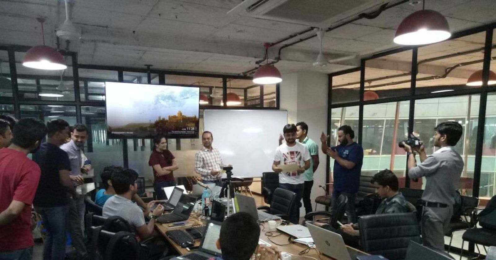 The story of my first hackathon | 1 hackathon: 48 hours: Immeasurable learnings