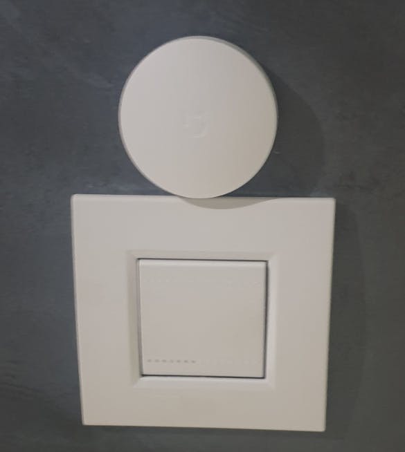 Door switch