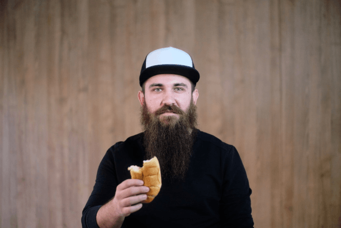 A gif of Lazar Nikolov eating a croissant