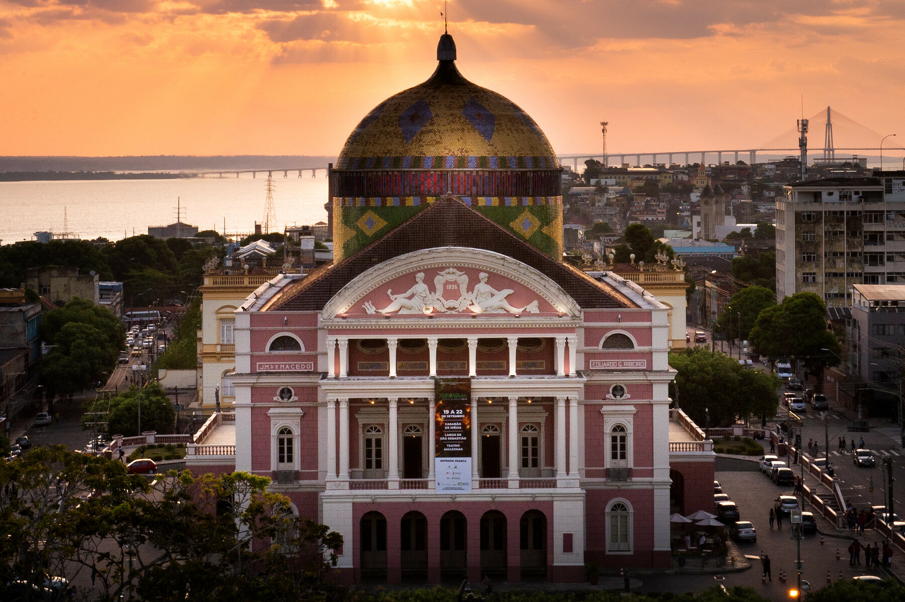 Amazon_Theatre_in_Manaus.jpg