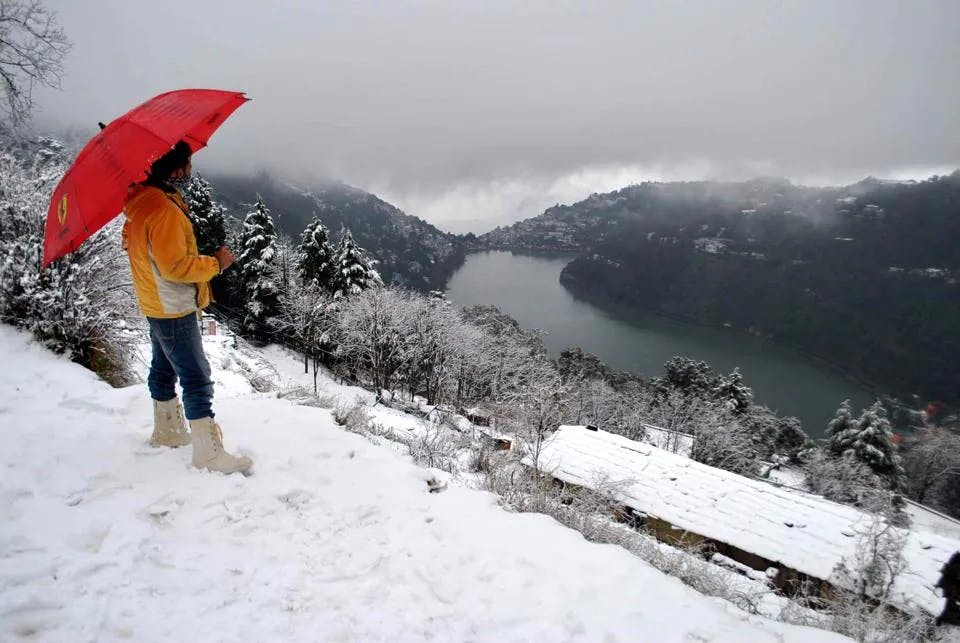 nainital-saturday-raajiv-nainital-stand-alone-snowfall_0c6662be-d4dc-11e6-89f5-e9c163347fb8.webp