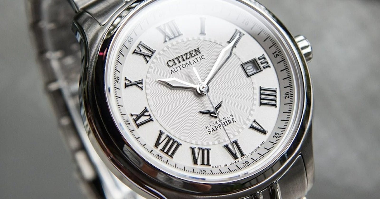 Đồng hồ Citizen automatic 21 jewels sapphire giá bao nhiêu?