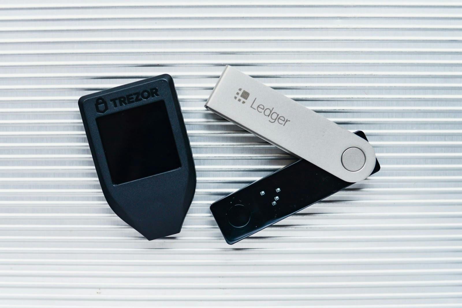 Picture showing hardware crypto wallets.jpg
