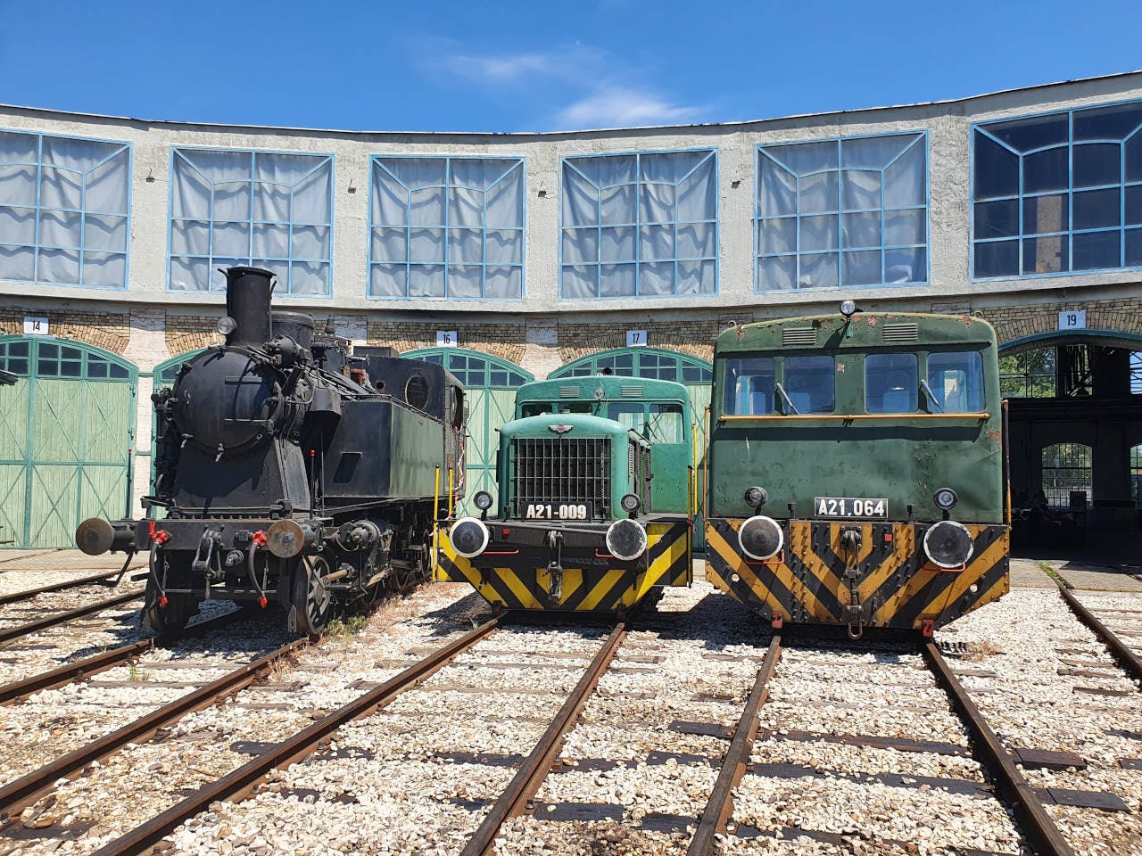 craft conf 2022 hungarian railway musem locomotives.jpg