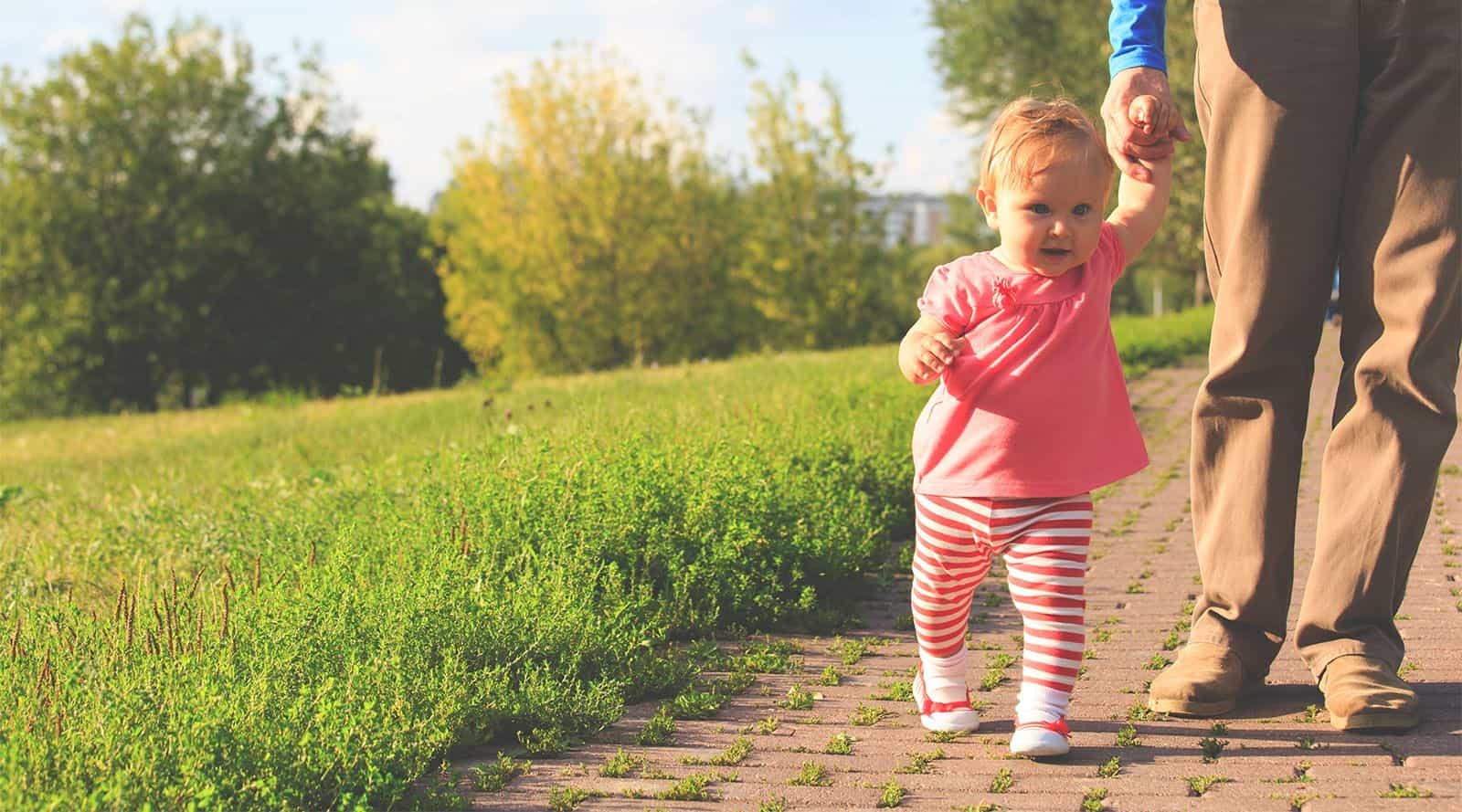 toddler-encouraging-your-baby-to-walk-big_banner.jpg