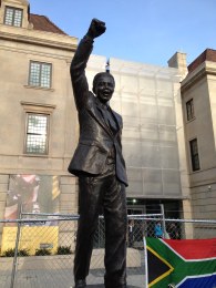 Nelson Mandela Statue