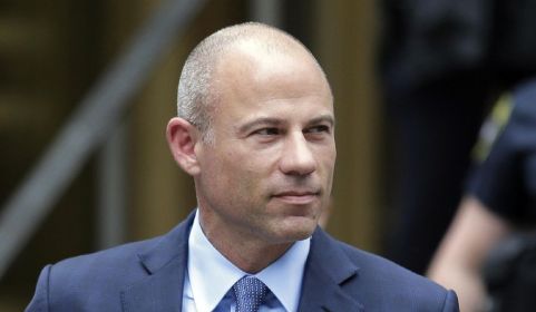 michael_avenatti-charges_30122_c0-0-2000-1166_s885x516