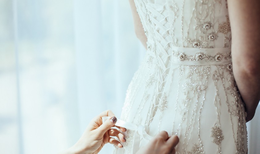 choosing-a-wedding-dress.jpg