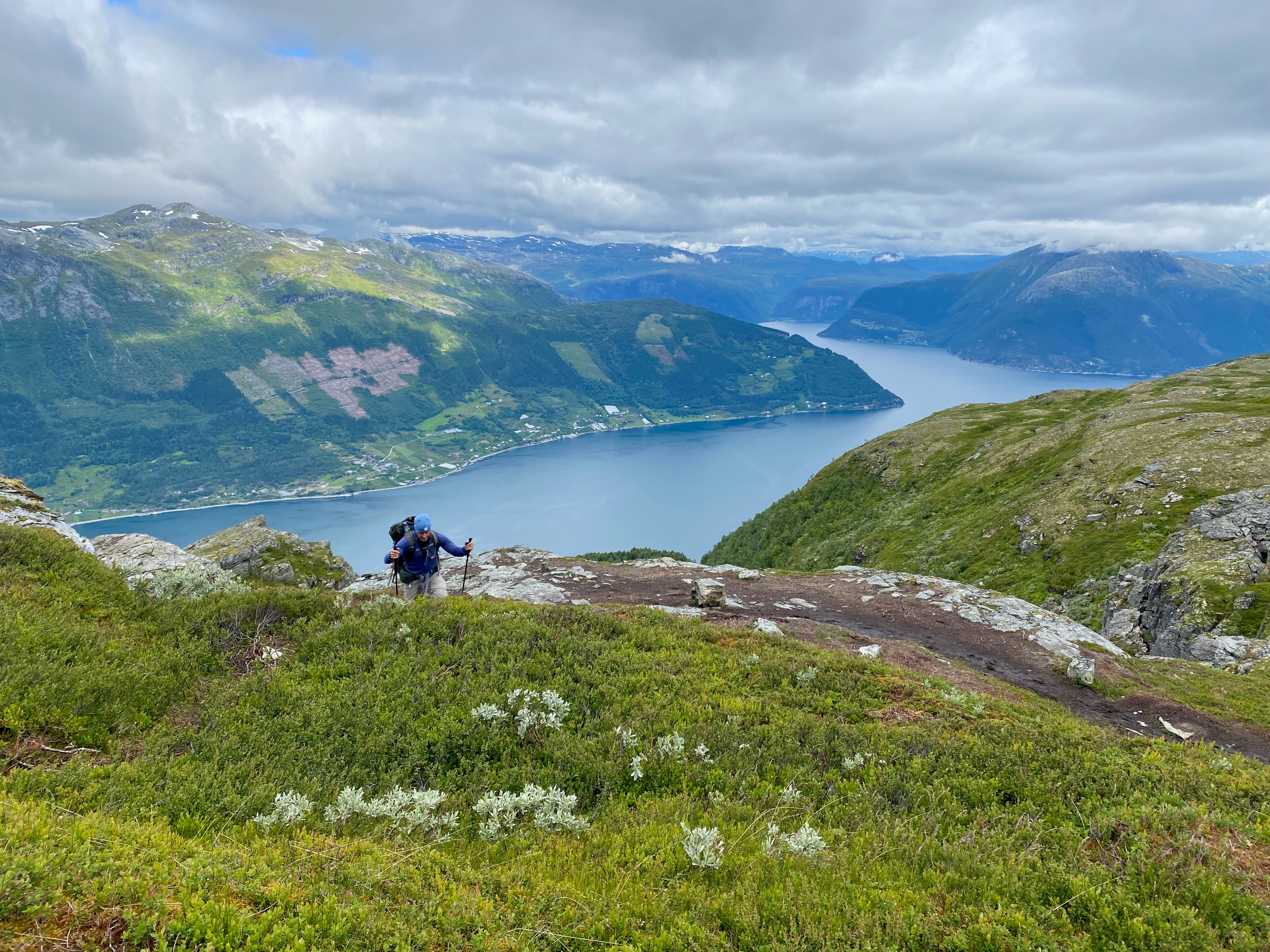 Dronningstien Hike
