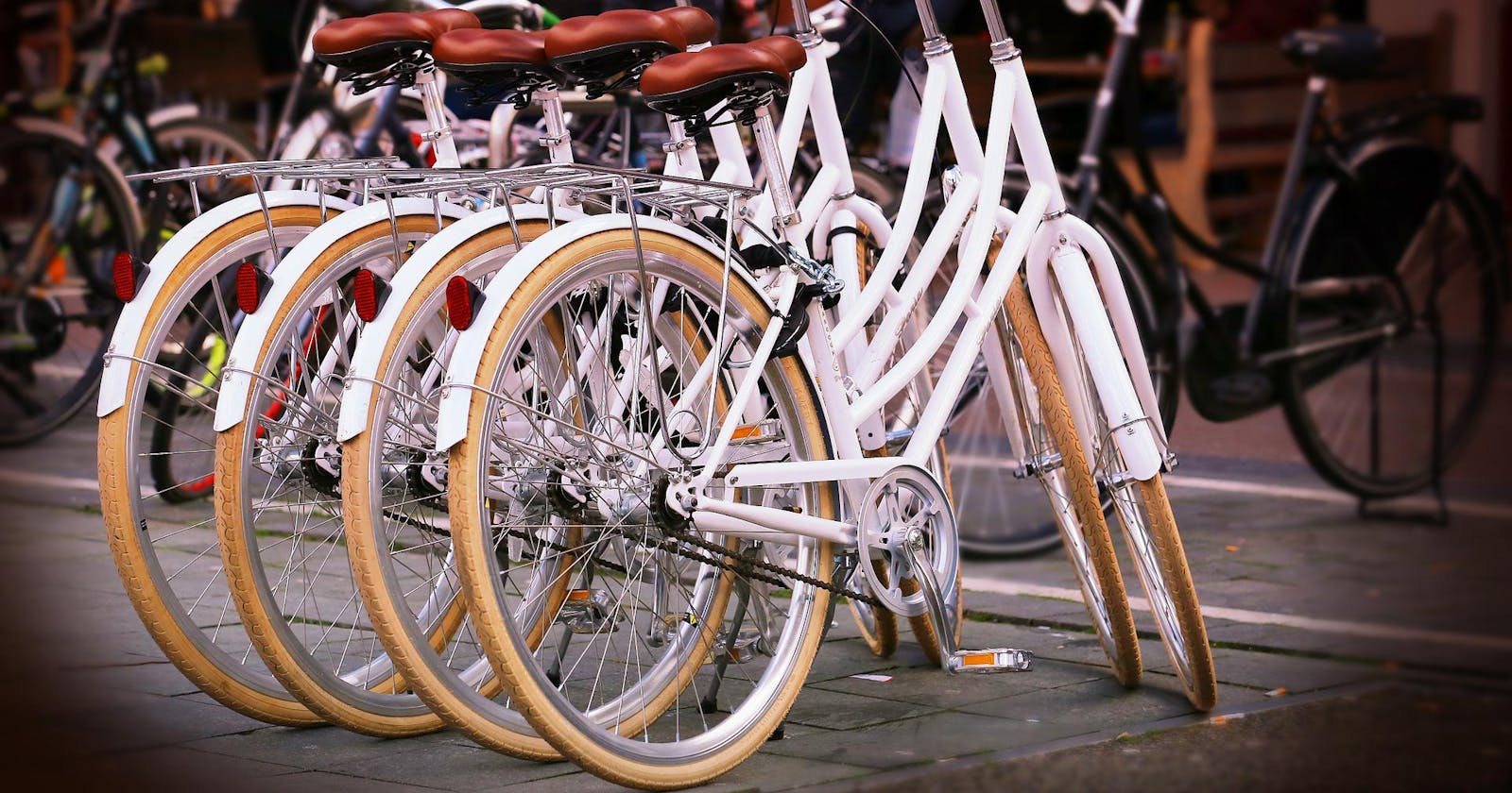 How Does a Bike-Share Navigate Speedy Success?