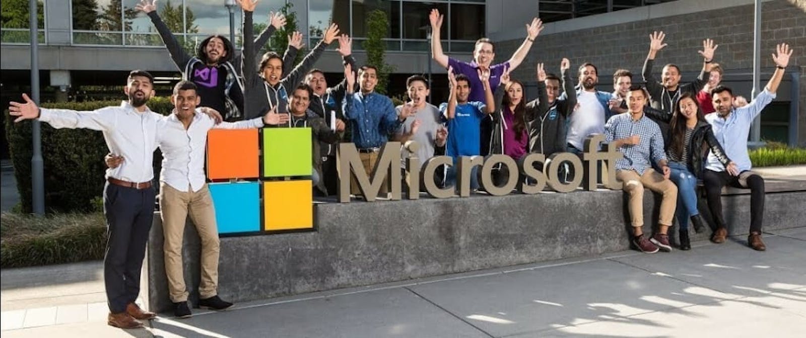 All You Need to Know About Microsoft Learn Student Ambassadors Program (MLSA).