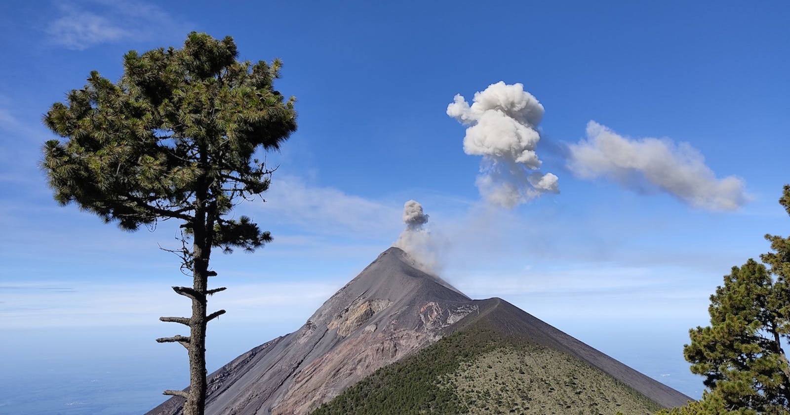 Wycieczka na wulkan Acatenango w Gwatemali
