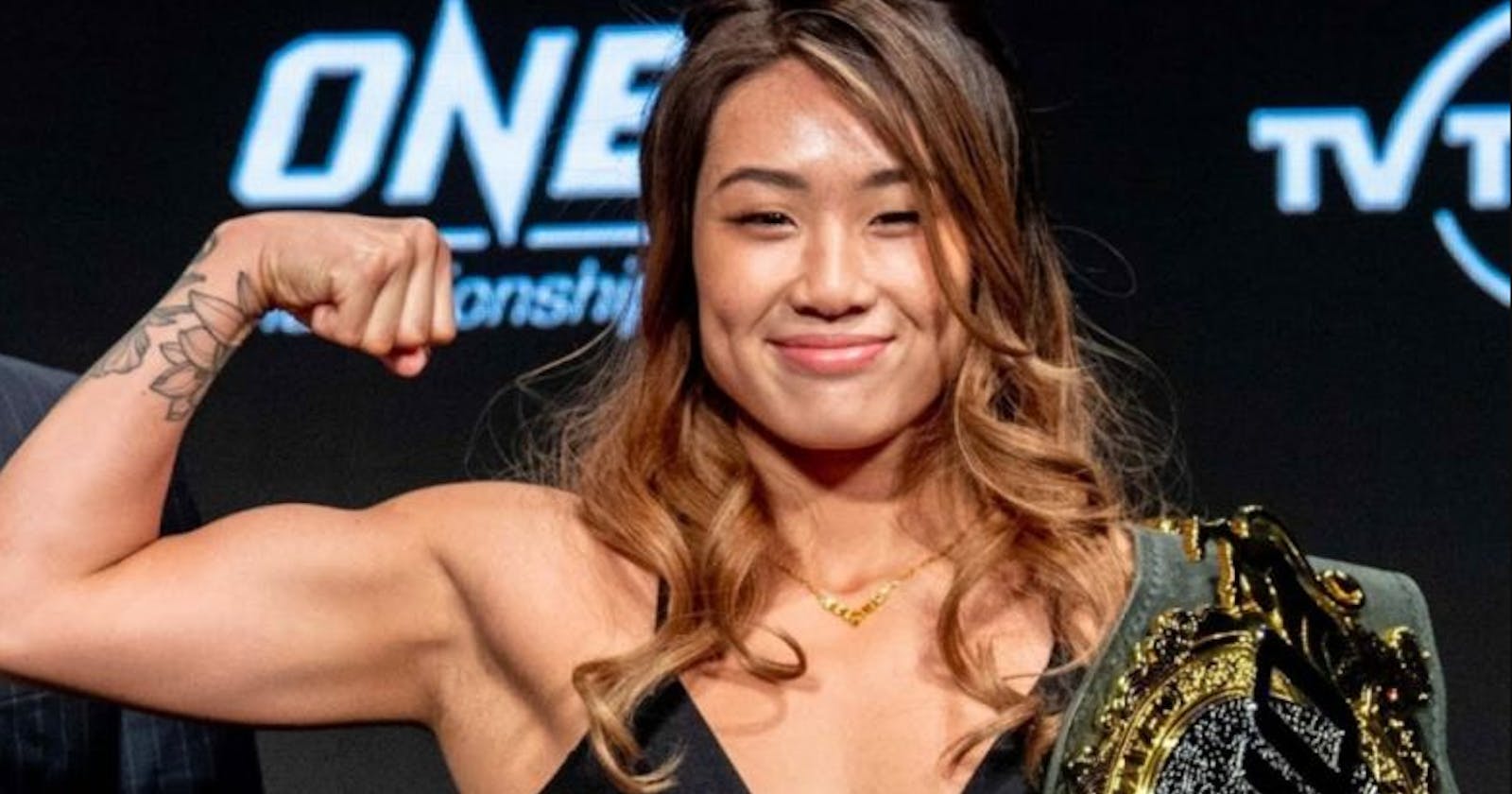 Stamp Fairtex features Angela Lee ahead of the fight against Xiong Jing Nan