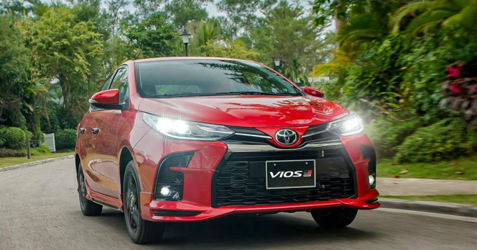 Tìm hiểu bản nâng cấp Toyota Vios 2022 GR-S