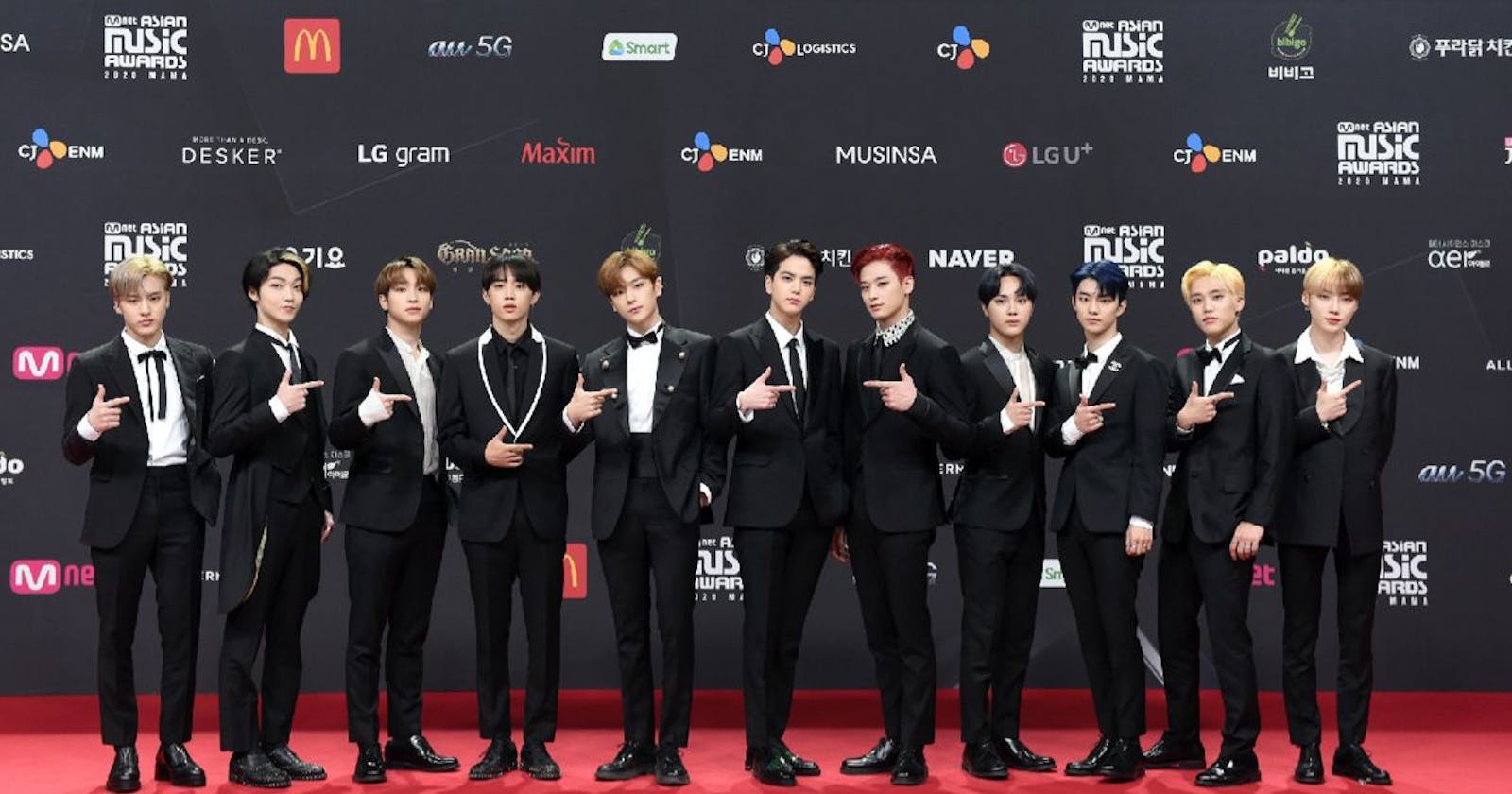 Music Stars Perform at the 2022 MAMA Awards Red Carpet in Japan