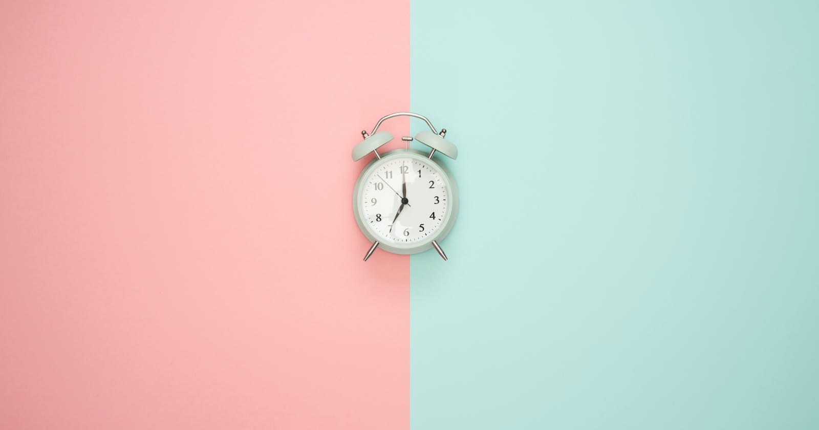 How to Return Recurring Elements in a Javascript Array With O(n) Time Complexity