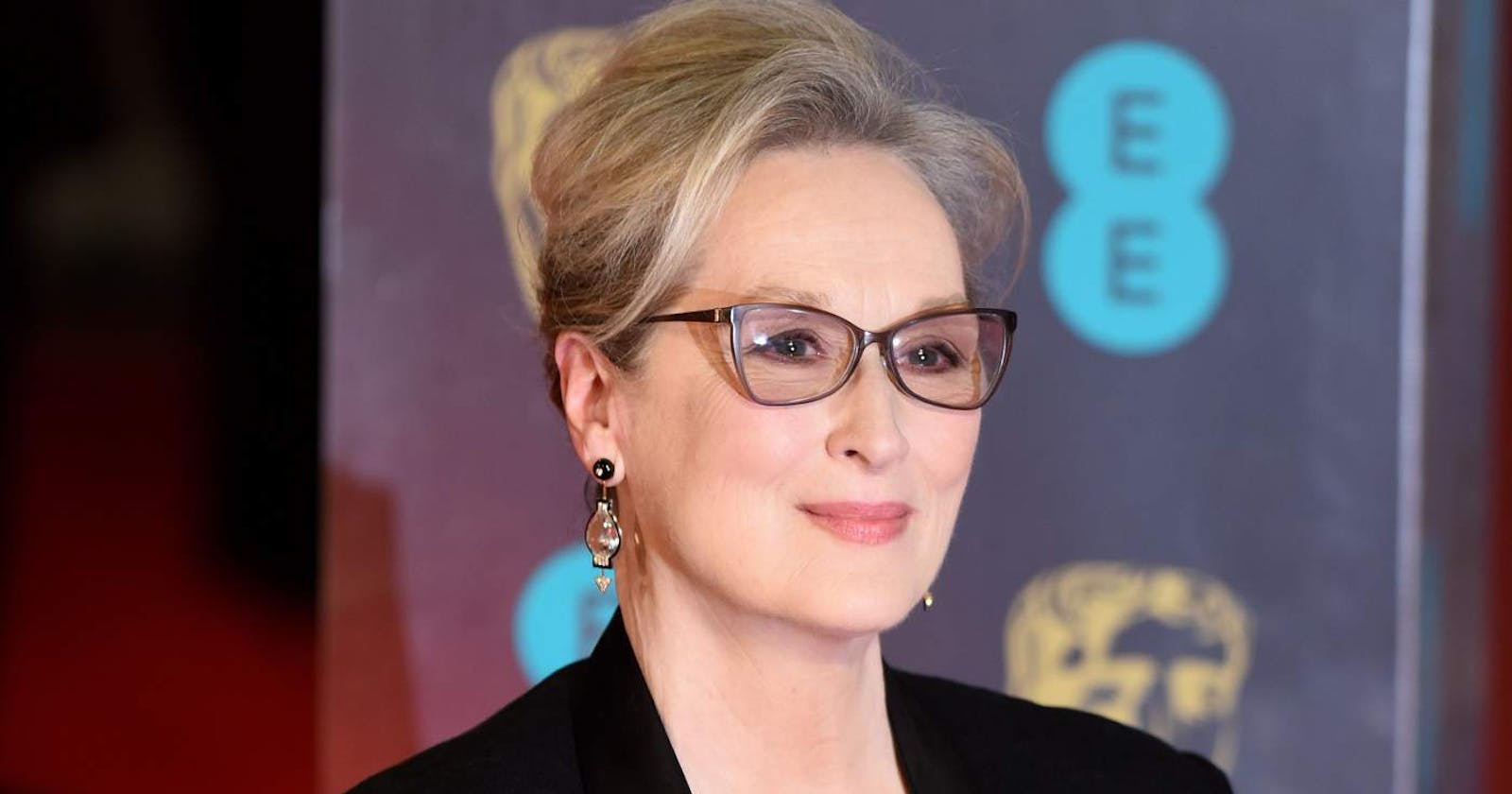 Award Winning Actress 🧖🏼 Meryl Streep Reads Trump