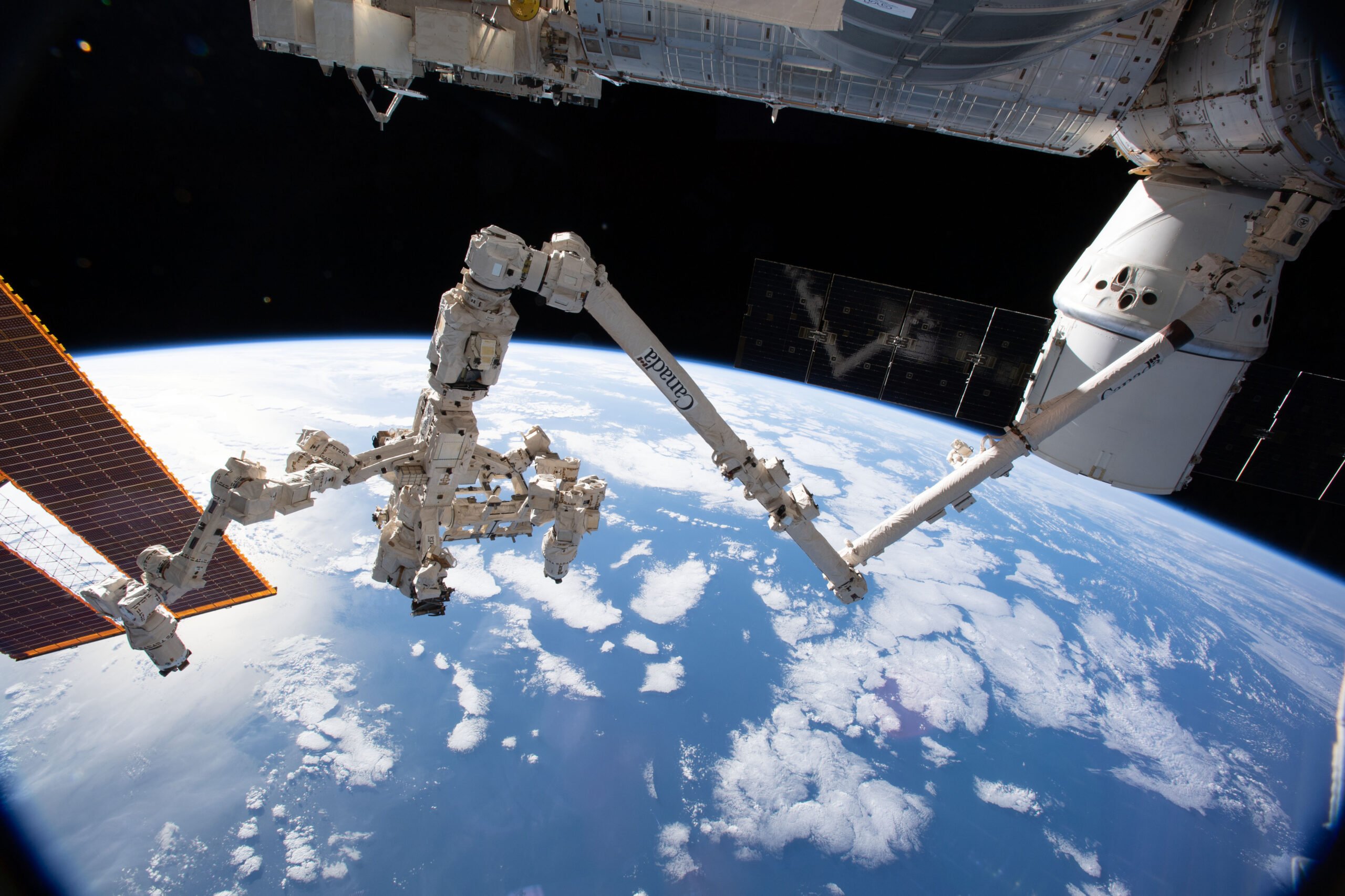 CANADIAN SPACE ROBOTICS SYSTEMS-CANADARM; Image Credit: spacefoundation.org