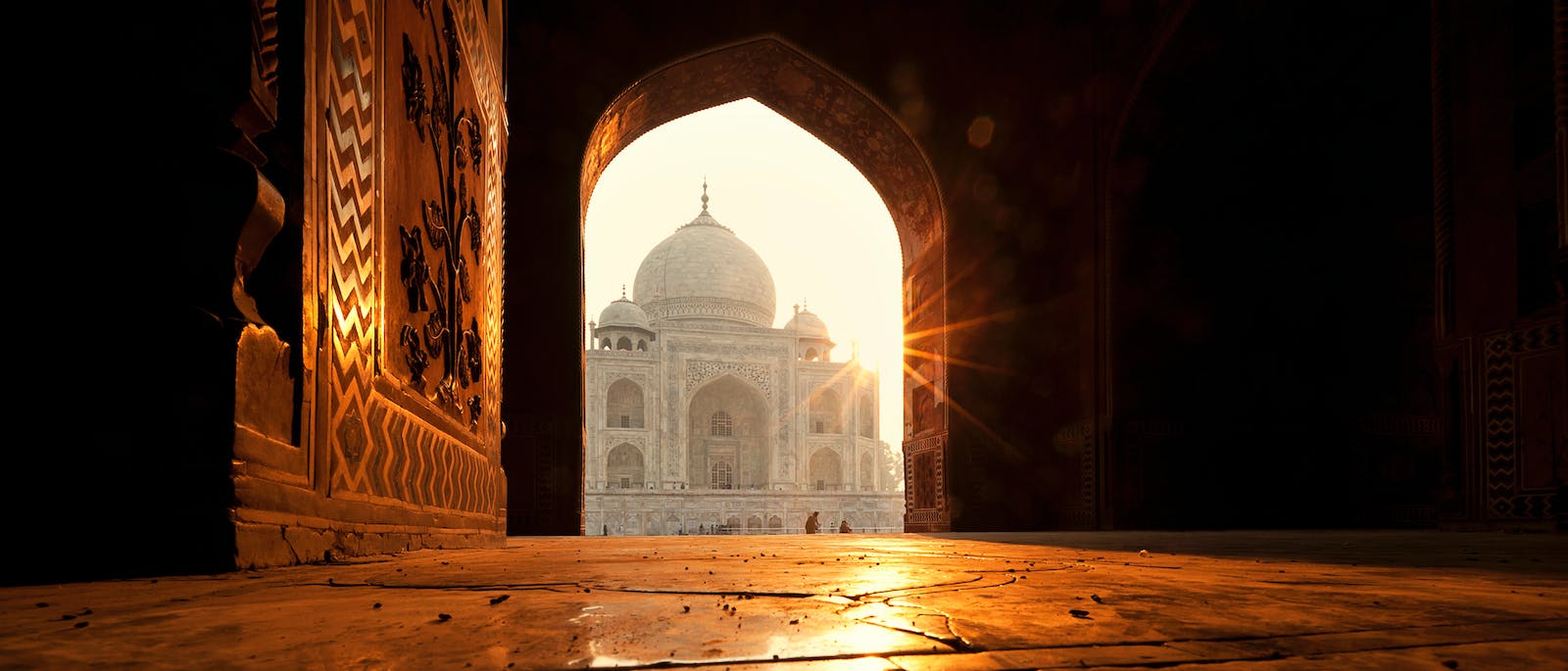 Same Day Agra Tour Fills Your Heart With Discoveries