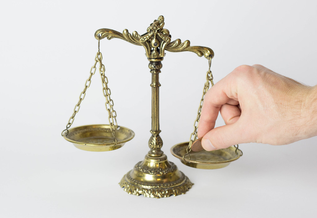 Resolving the AI Copyright Debate through Open Source Licensing: Classifying AI as Derivative Works Resolving the AI Copyright Debate through Open Source Licensing: Classifying AI as Derivative Works