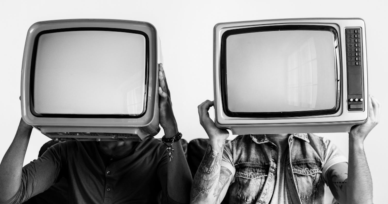 Kelebihan Iklan Televisi Dibanding Iklan Media Cetak Adalah?