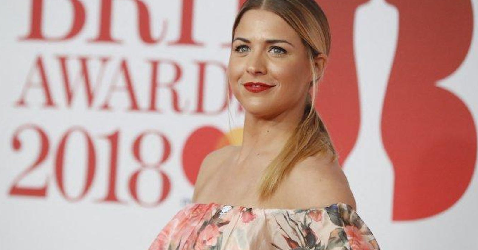 Gemma Atkinson uploads a statement for the pregnancy of her second child