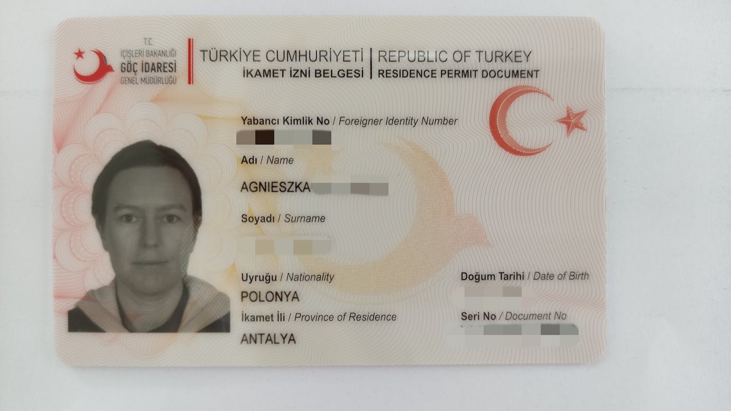 turecka-karta-pobytu-ze-zdjęciem