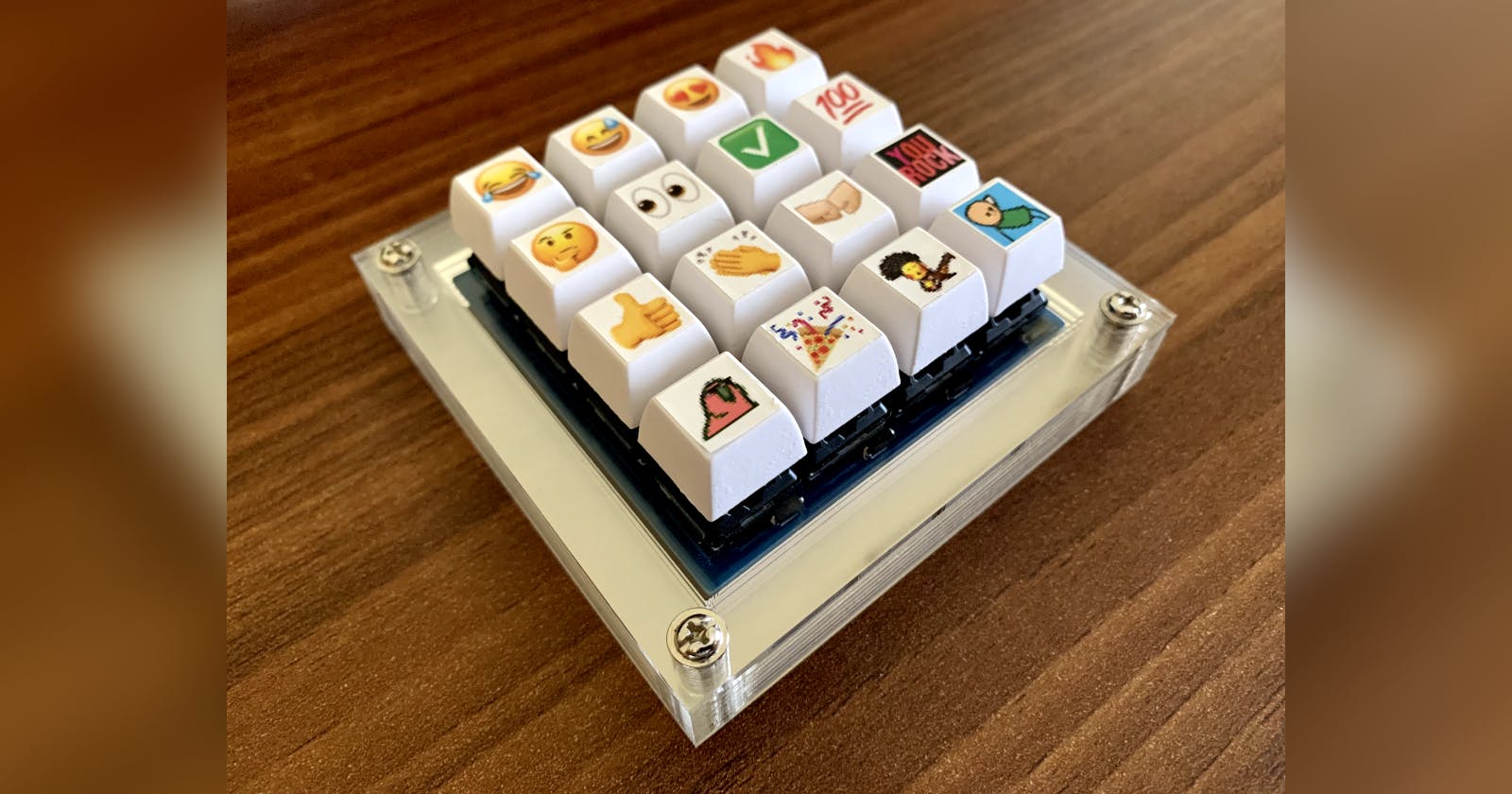 Meet Soji, the Slack Emoji Keyboard (+Macro Keyboard v2)
