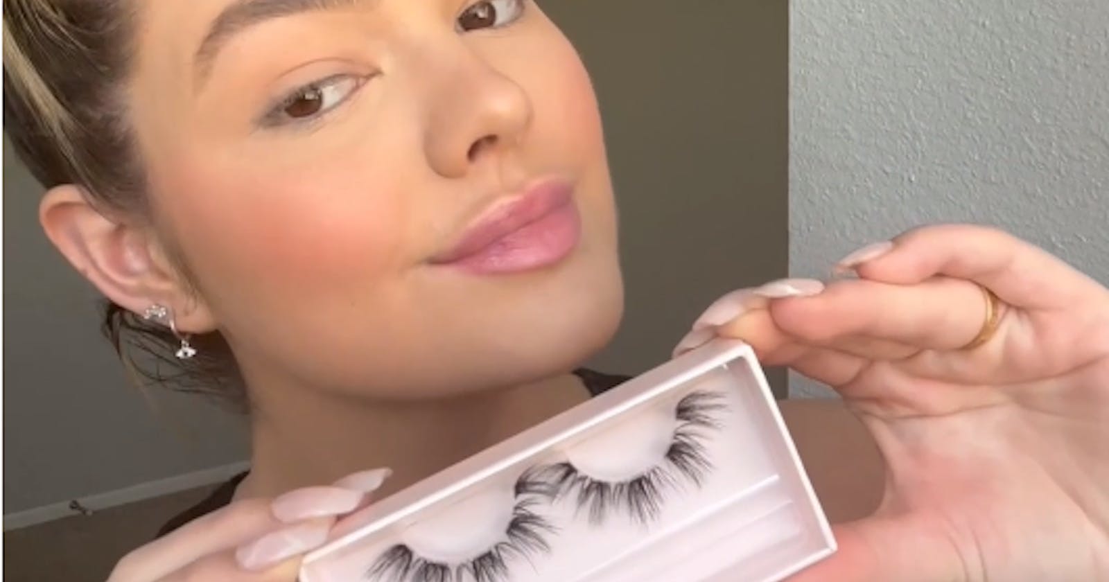 Urban Doll Lash Reviews: Is It A Name That You Can Trust?
