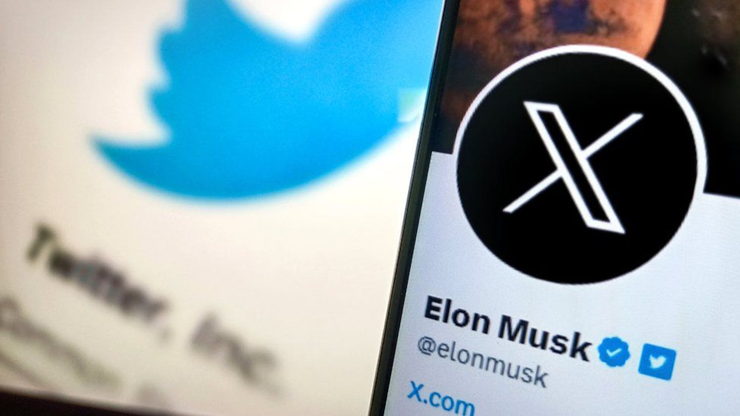 Elon Musk: Twitter unveils X logo to replace blue bird