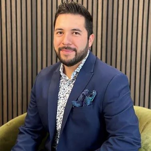 Jonathan Vasquez | Professional Financial Advisor