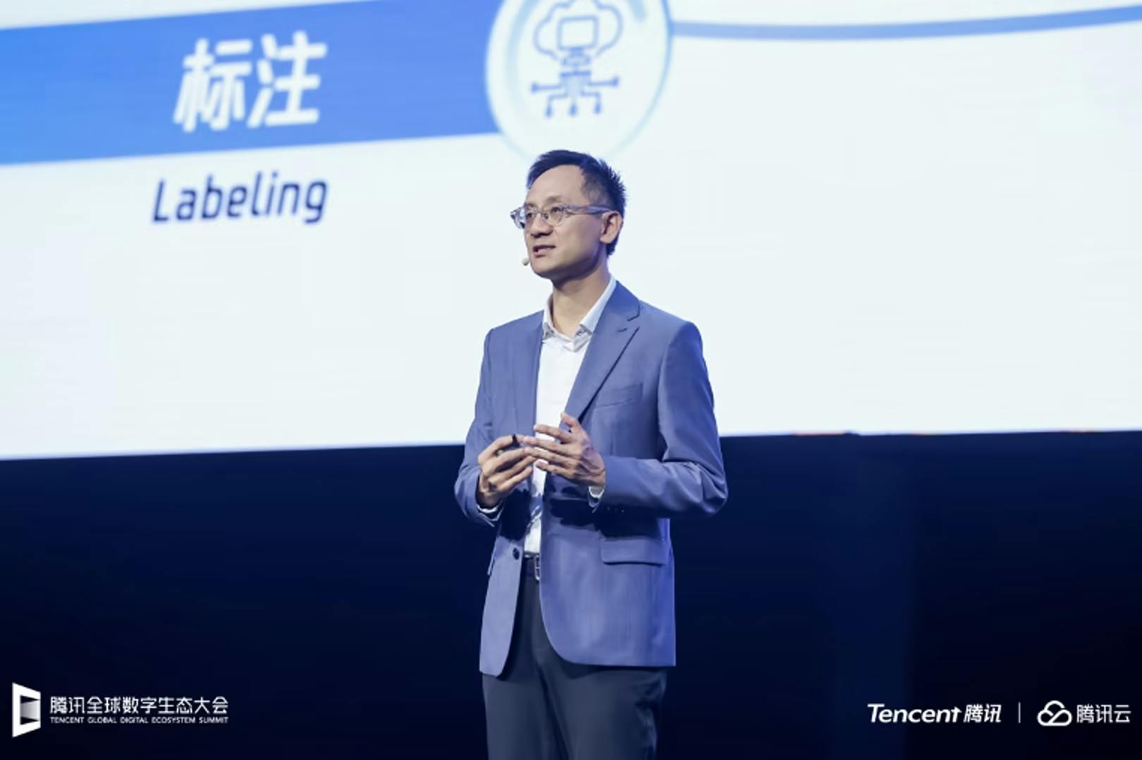Dowson Tong, Senior Executive Vice President of Tencent and CEO of Tencent Cloud and Smart Industries Group