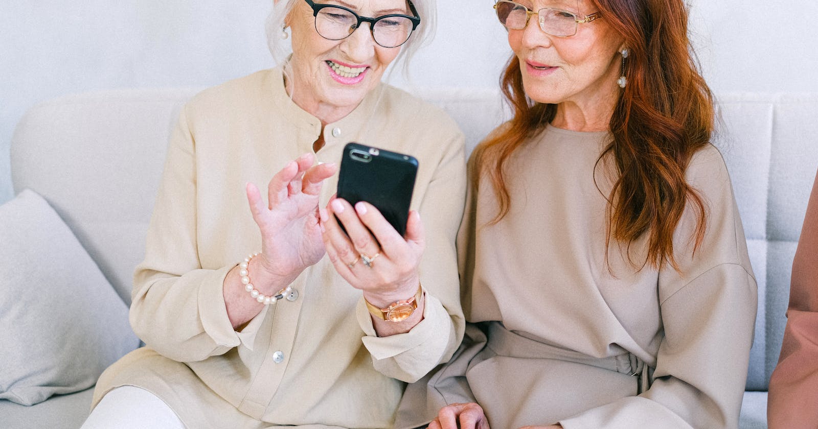 Benefits of Mobile Healthcare Apps for Senior Wellness