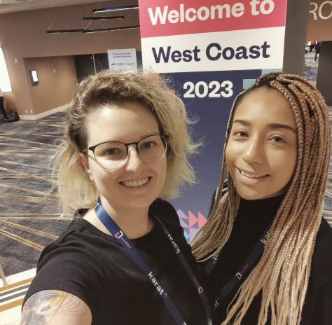 Photo of Isadora Serpa and Thayse Onofrio in LeadDev West Coast 2023.